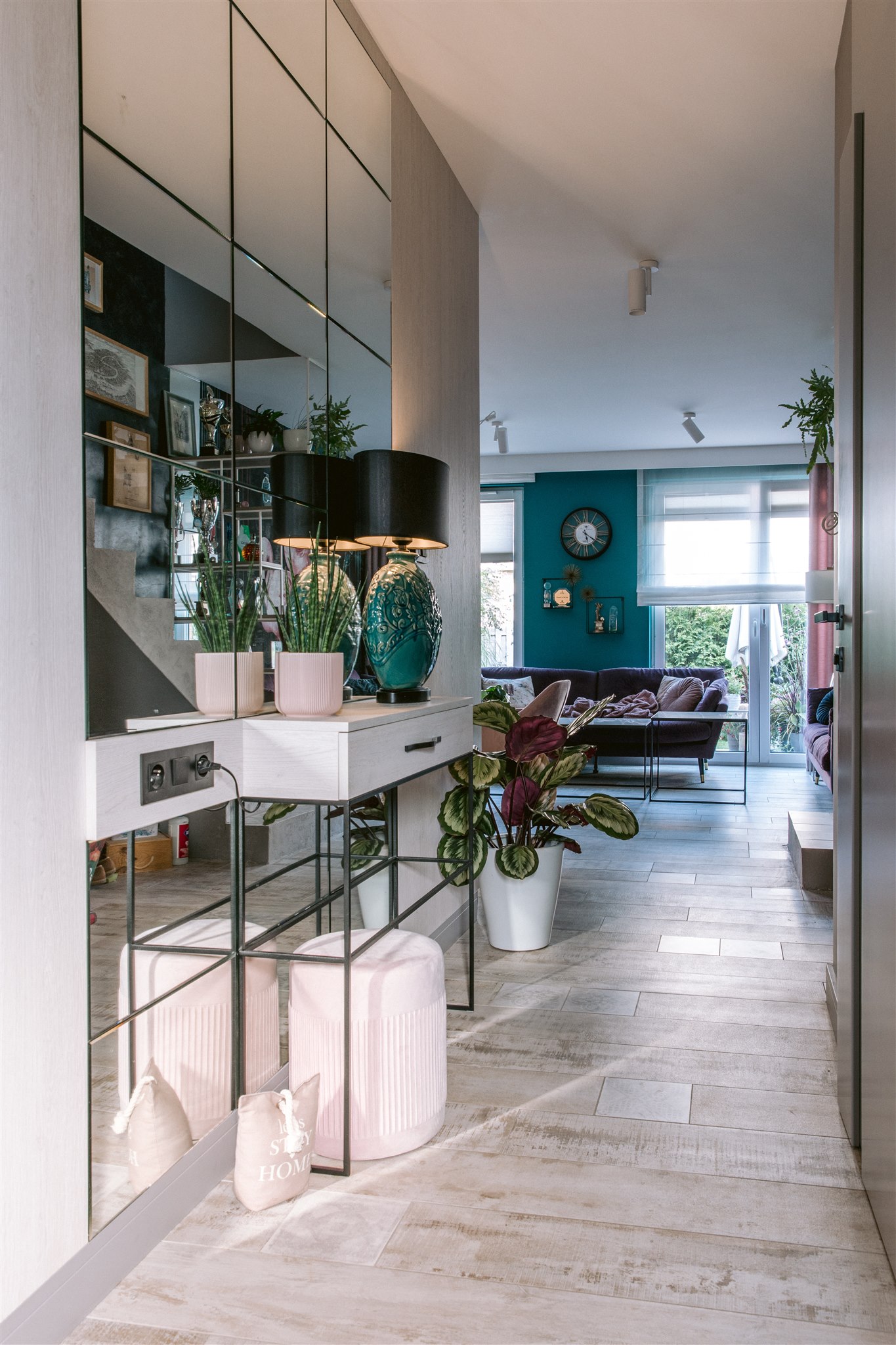 Wnętrza mieszkań i domów